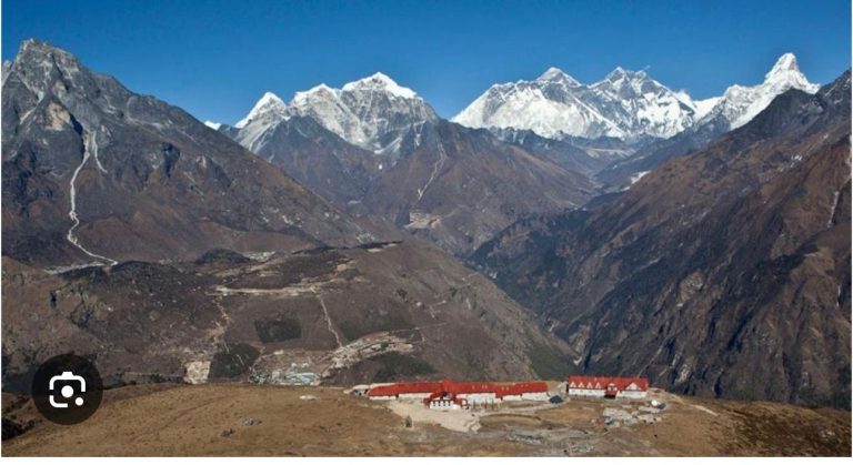 Everest View from Kongde